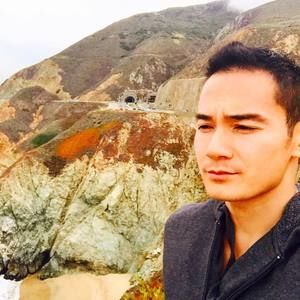 Meet your Posher, Abé